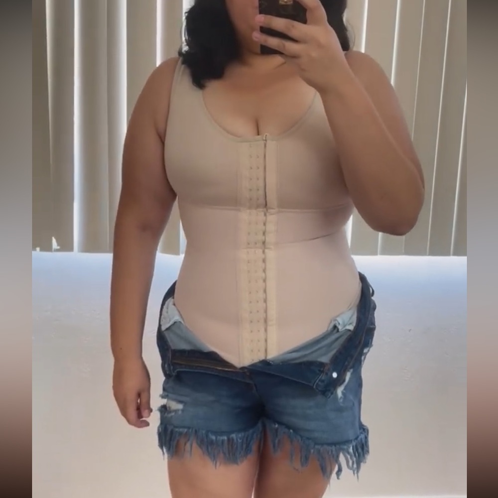 Faja colombiana tanga y espalda alta
